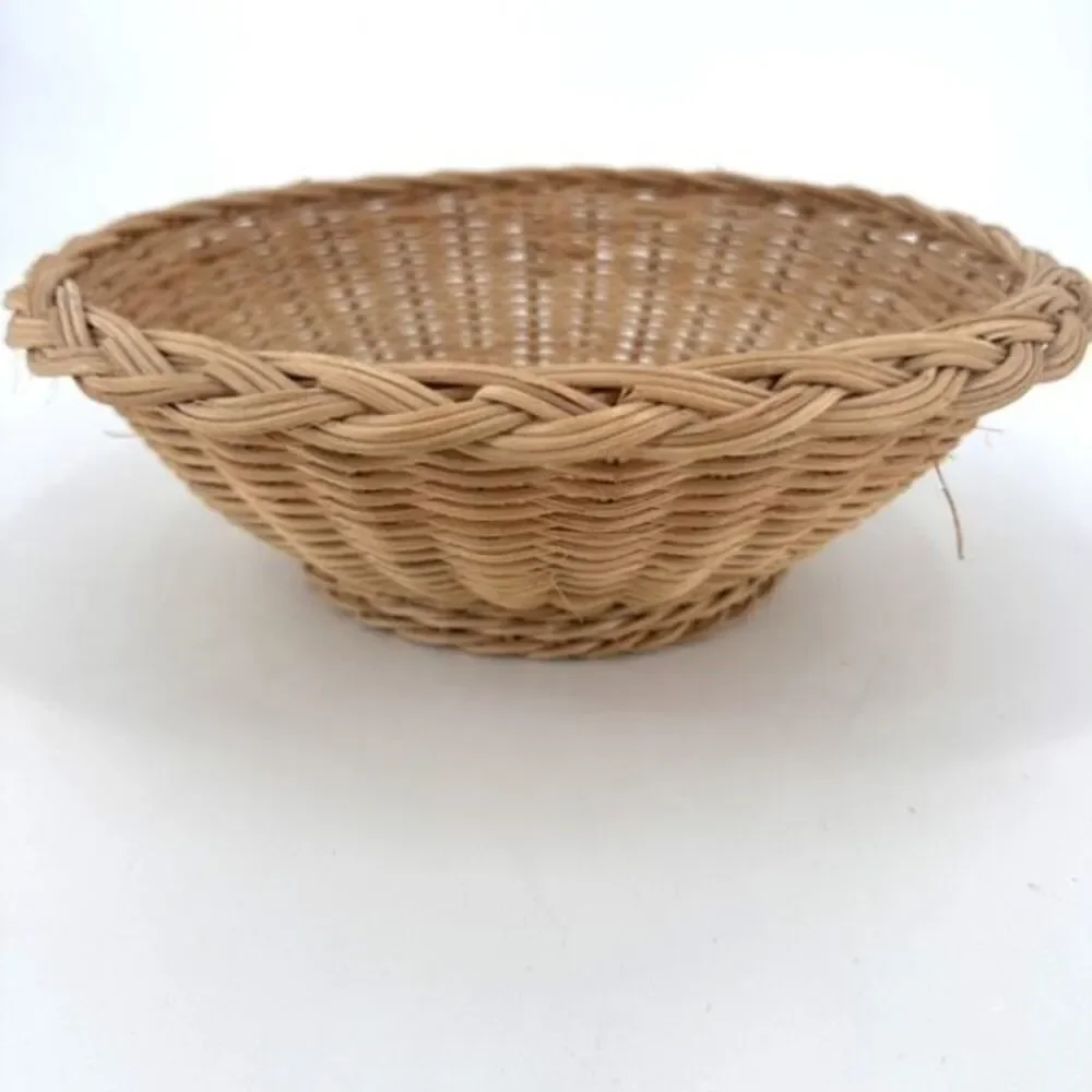 Vintage Large Wicker Rattan Woven Basket Fruit Bowl Farmhouse Adirondack‎ Camp